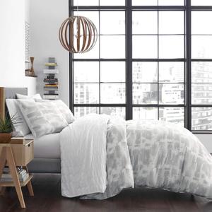 City Scene - Queen Comforter Set, Soft & Reversible Cotton Bedding for Year Round Comfort, 3 Piece Bedding with Matching Pillowcases (Aria Pastel Grey)
