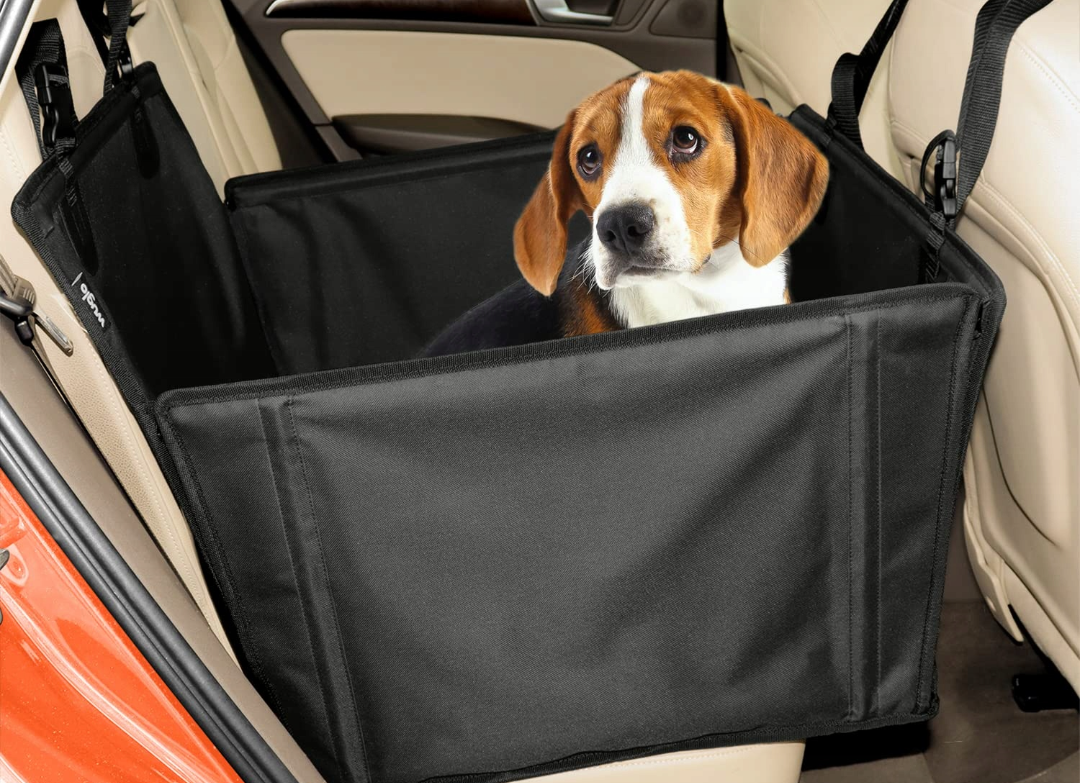 Wuglo Extra Stable Dog Car Seat - Reinforced for Medium-Sized Dogs With 4 Fastening Straps - Robust and Waterproof Pet Seat for the Back of the Car (M Size, Black) (PS-2-M)