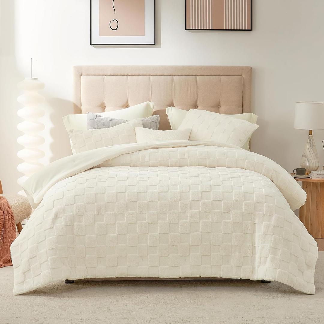 Cozy Bliss Fleece King Comforter Set Cream White - Super Soft Warm Fluffy Sherpa Comforter, 3pcs Bedding Set with 2 Pillowcases, Jacquard Checkered, Fuzzy Bed Set for Winter (King(104"x90"))