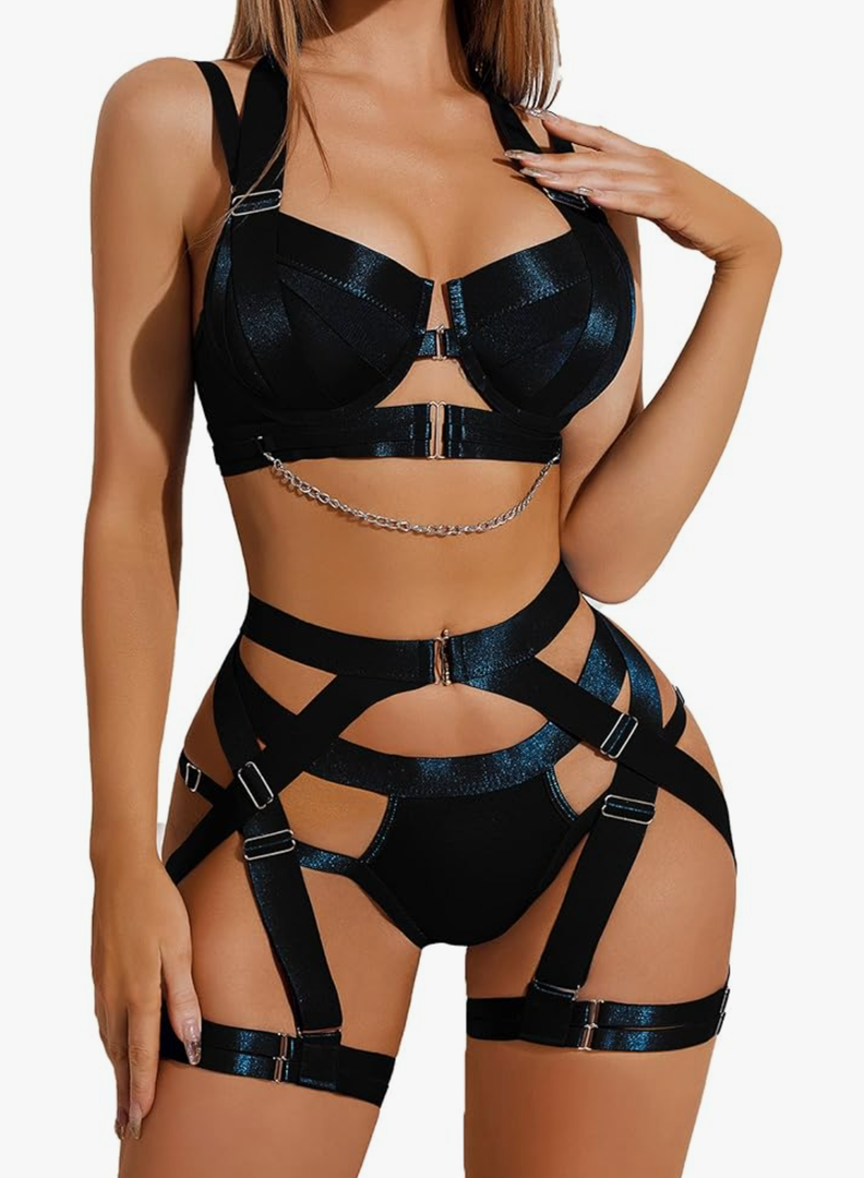 Avidlove Lingerie Set for Women Sexy Strappy Lingerie Underwire Push Up Bra Garter Set Lingerie with Chain, Size S