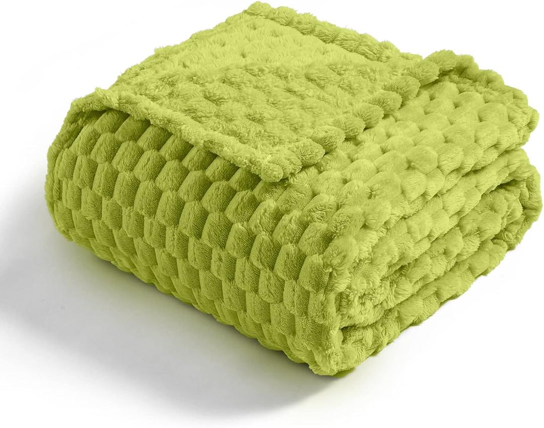 Flannel Fleece Throw Blanket, 3D Jacquard Green Fuzzy and Warm Blanket for Couch,Sofa,Bed,Chair, 300GSM Super Soft Touch Cozy Throw for All-Season Home Decor(50x40inch)