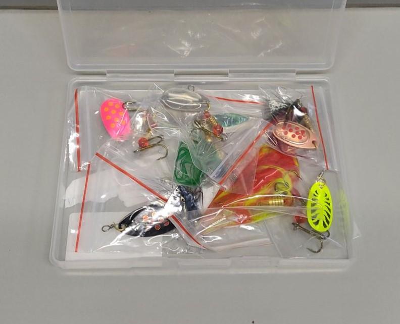 8 Piece Fishing Bait