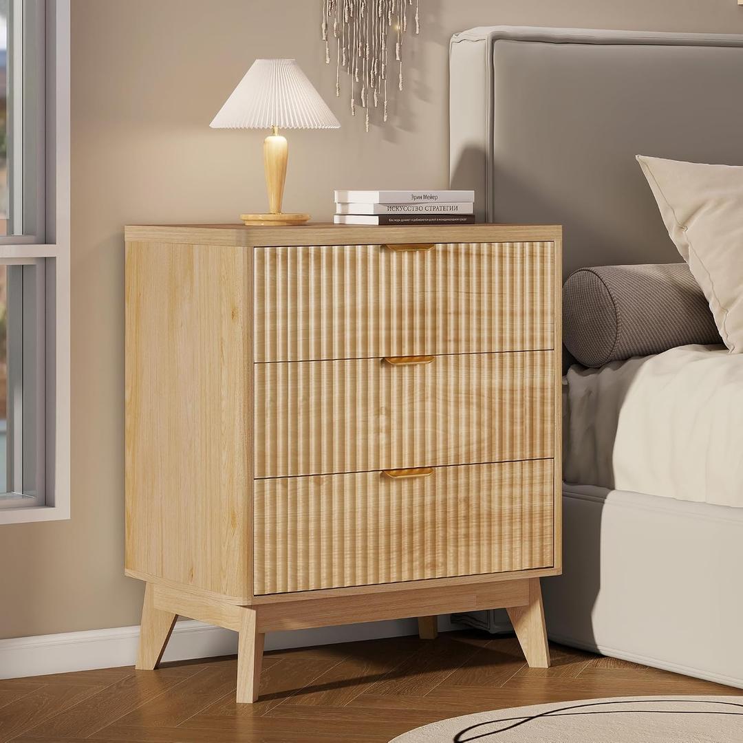 LYNCOHOME Fluted Night Stand with 3 Drawers, Modern Wood Chest of Bedside Table with Curved Profile, Fluted Dresser Organizer for Bedroom, 15.7"D x 23.6"W x 28.1"H3 Drawers