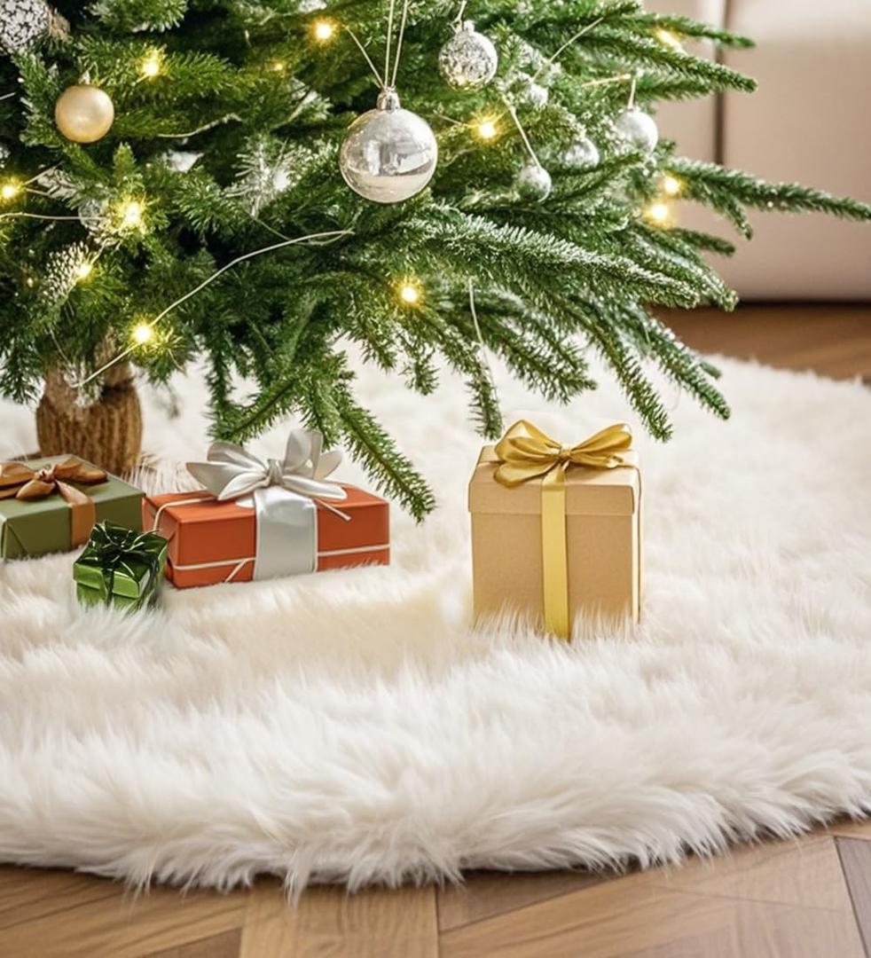 36 Inch Faux Fur Christmas Tree Skirt, Fluffy Plush Skirt for Christmas Tree, White Christmas Tree Rug Skirt Perfect for Christmas Party Decorations