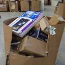 Pallet of salvage items