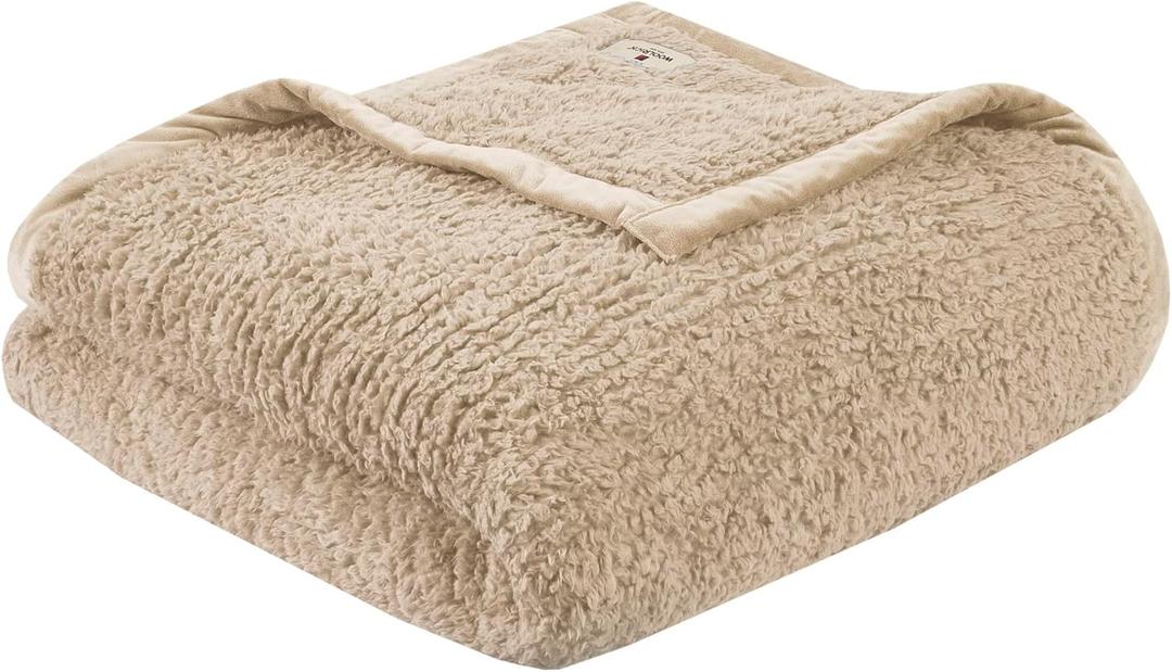 Woolrich Burlington Berber Blanket Super Soft, Cozy Lightweight Cover with Luxurious Velvet Binding, Modern Trendy All Season Bedspread Bedding-Set, Full/Queen: 90x90, Tan
