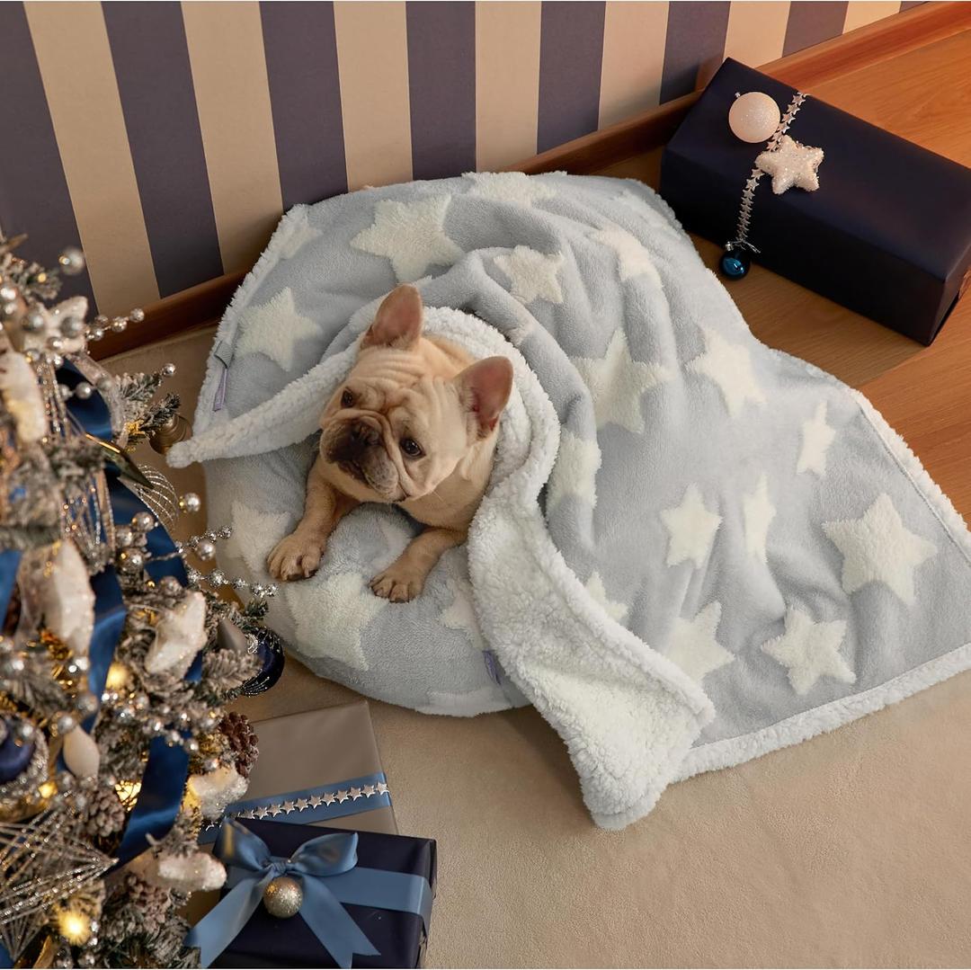 LE SURE Waterproof Dog Blanket for Medium Dogs - Washable Double Sided Dog Blankets with Warm Jacquard Shag and Soft Sherpa Fleece, Pet Cat Blanket for Couch Protection, 3D Textured Star, Grey