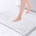 FRESHMINT Chenille Bathroom Rug Piece 17"x24", Non-Slip Bath Mat for Bathroom, Absorbent Bath Rug, Washable Shower Floor Mat Runner, Cream