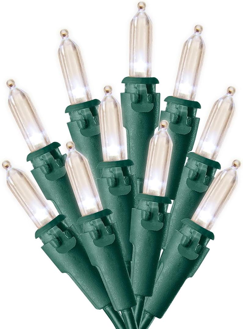 Sylvania 300 Lt LED Warm White Mini Christmas Lights. Green Wire. 37.25' Lighted Length per String