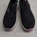 Skechers Women's Go Run Elevate-Indigo Sneaker, Size 8.5, Black/Pink