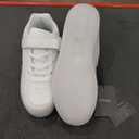 Kids Light Up Shoes with USB Charging Flashing LED Sneakers Luminous Dancing Shoe for Boys and Girls Child Unisex