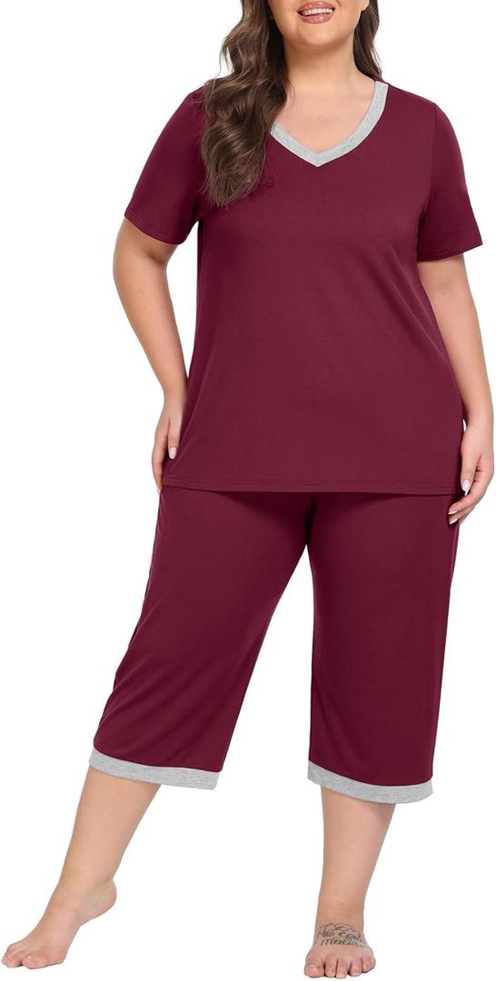 OLRIK Women's Capri Pajama Sets Plus Size Cute Floral Pjs Short Sleeve Tops and Pants Lounge Sets with Pockets (4X, CWine Red)