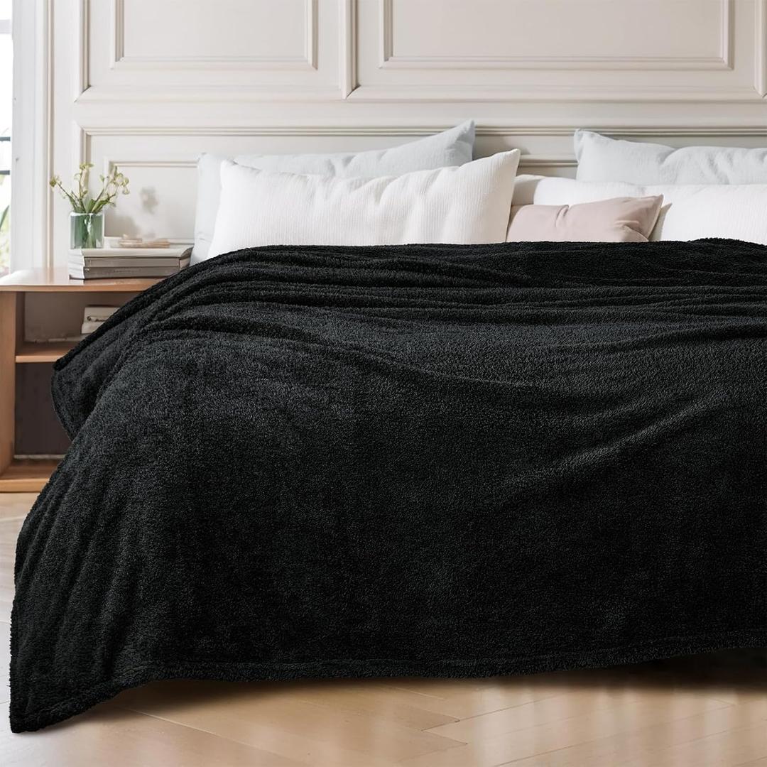 Exclusivo Mezcla Fleece Bed Blankets Queen Size, Ultra Soft, Lightweight and Fuzzy Black Blanket for Women, Home Decor, 90x90 Inches