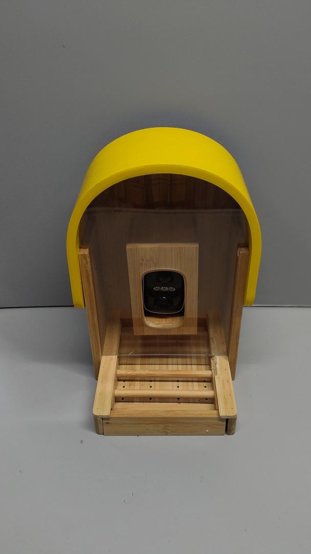 Smart Bird Feeder with Camera Solar Powered, Upgraded 2.7L Smart Camera Bird Feeder Al Identify for 16000 Plus Species,Auto Capture & Realtime Notifications,Ideal Gift for BirdLovers (Round Roof)