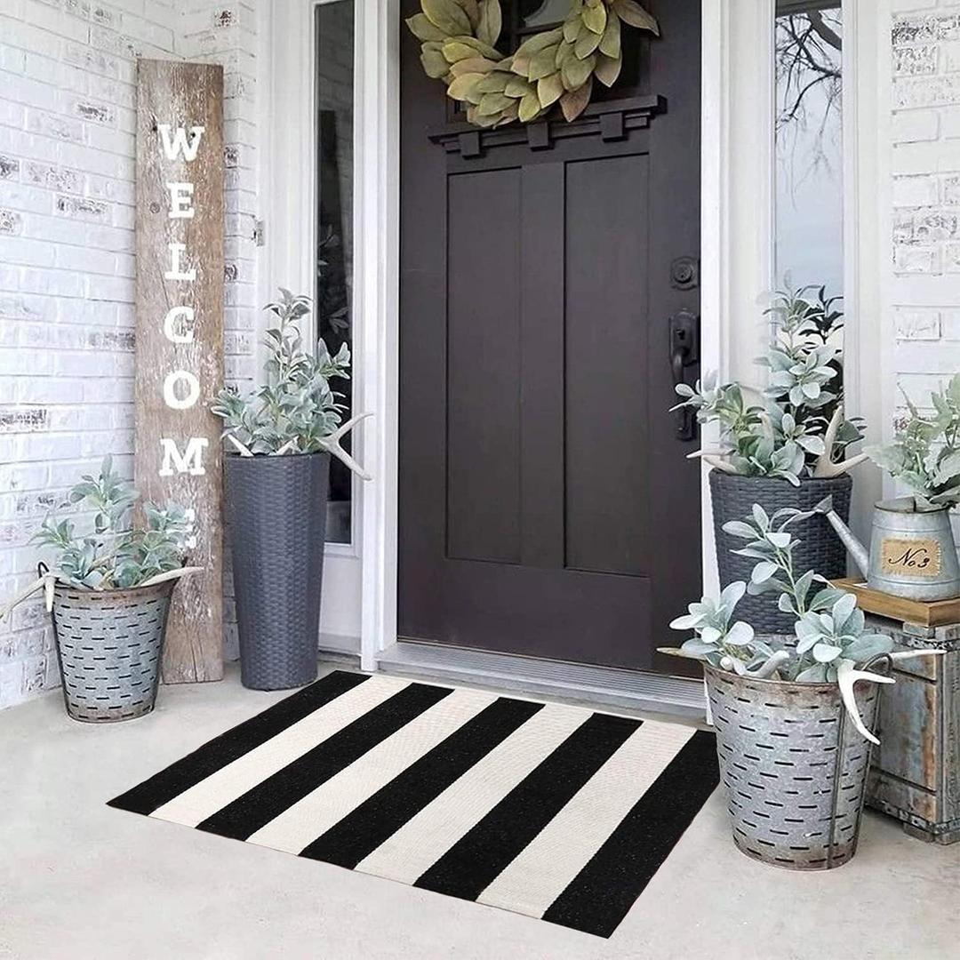 KaHouen Black and White Striped Rug (23.6 x 35.4 Inches), Indoor Outdoor Striped Doormats, Handmade Woven Farmhouse Layered Door Mats Striped Mat for Front Door/Kitchen/Laundry/Bathroom/Living Room