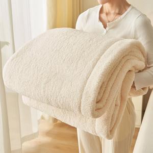 Wttfc Throw Blanket for Couch, Super Soft Blankets, Fluffy Warm Bed Blankets, Gold Velvet Plush Throw Blanket, Thick Throw Blanket, Lightweight Travel Blanket, All Seasons,Beige,39x59in