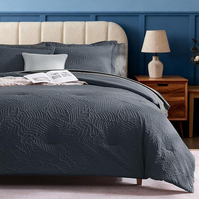 Geniospin Queen Comforter Set  7 Pieces Dark Green Bedding Set, Botanical Textured Comforter Bed Set, All Season Lightweight Bed in a Bag with Comforter, Sheets, Pillowcases & Shams