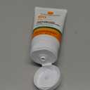 La Roche-Posay Anthelios Clear Skin Sunscreen Dry Touch SPF 60, Oil Free Sunscreen For Face, Oil Absorbing, Broad Spectrum SPF + Antioxidants, Non-Greasy, Oxybenzone Free, Travel Size (1.7 Fl Oz (Pack of 1))