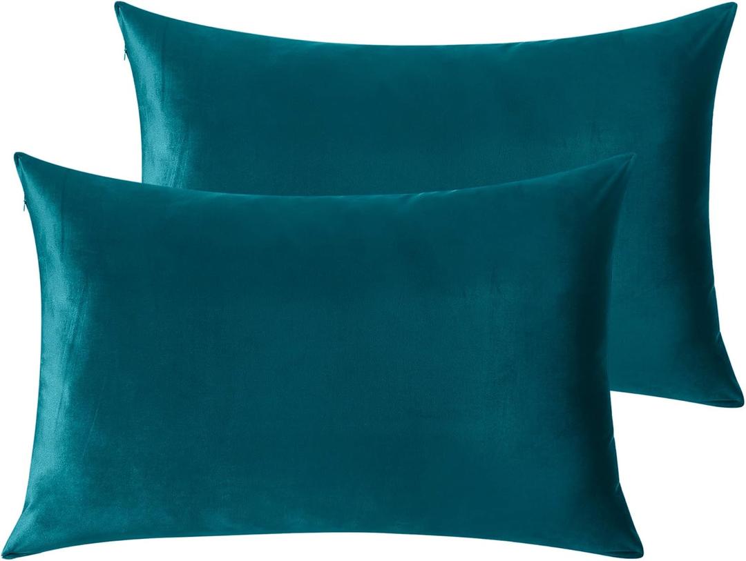 StangH Bed Pillow Pillowcase Thick Soft Velvet Fabric Zippered Pillow Covers for Bed/Couch/Sofa Decorative, Queen Size (Teal, 20 x 30 inches) Set of 2, Warm Cozy Protector