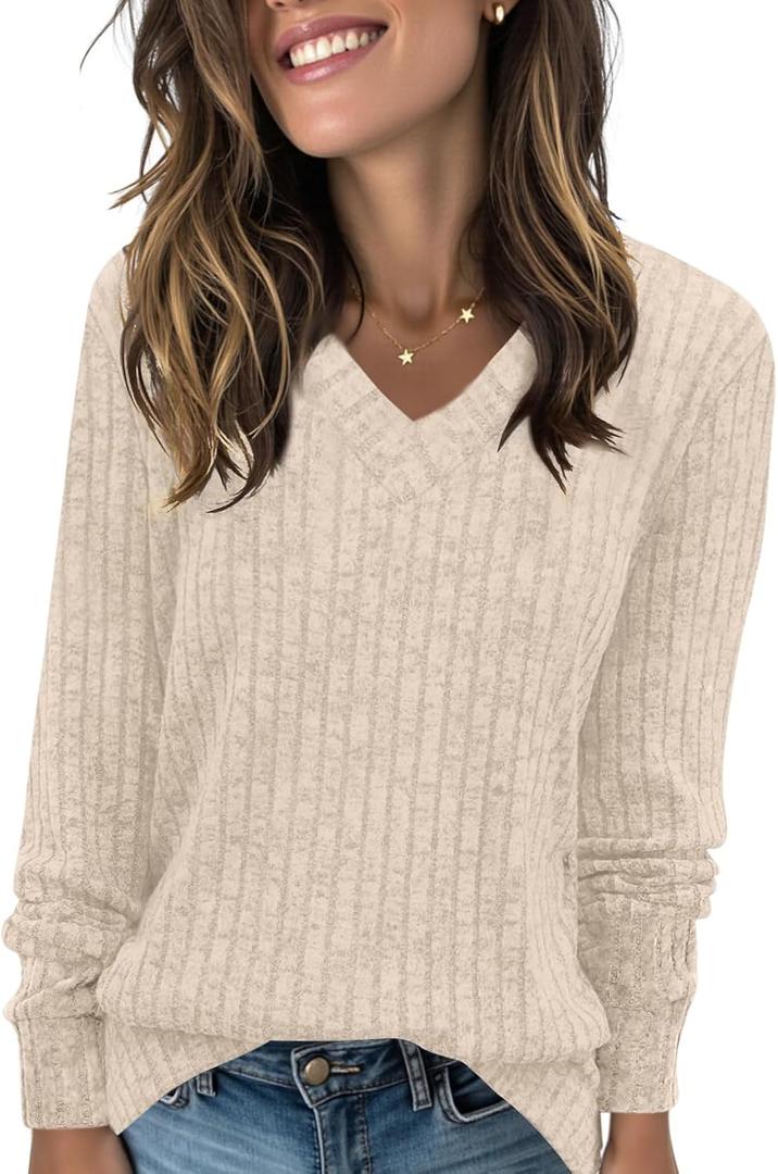 Long Sleeve Shirts for Women V Neck Loose Sweaters Casual Fall Tops Fashion Clothes 2025 (Beige, M)