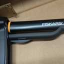 Fiskars Stand-Up Weed Puller Tool, 4 Serrated Stainless Steel Claws Grip Roots for Permanent Removal, Reinforced Foot Platform Penetrates Tough Soil, Easy-Eject & Ergonomic Offset Handle, 39"