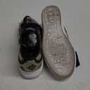 GUESS Women's Jelexa Sneaker (6.5, Light Natural/Black Logo 111)