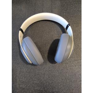 Beats Studio Pro - Premium Wireless Over-Ear Headphones- Up to 40-Hour Battery Life, Active Noise Cancelling, USB-C Lossless Audio, Apple & Android Compatible - Sand Gray. Small Scratch. No cords or ac units