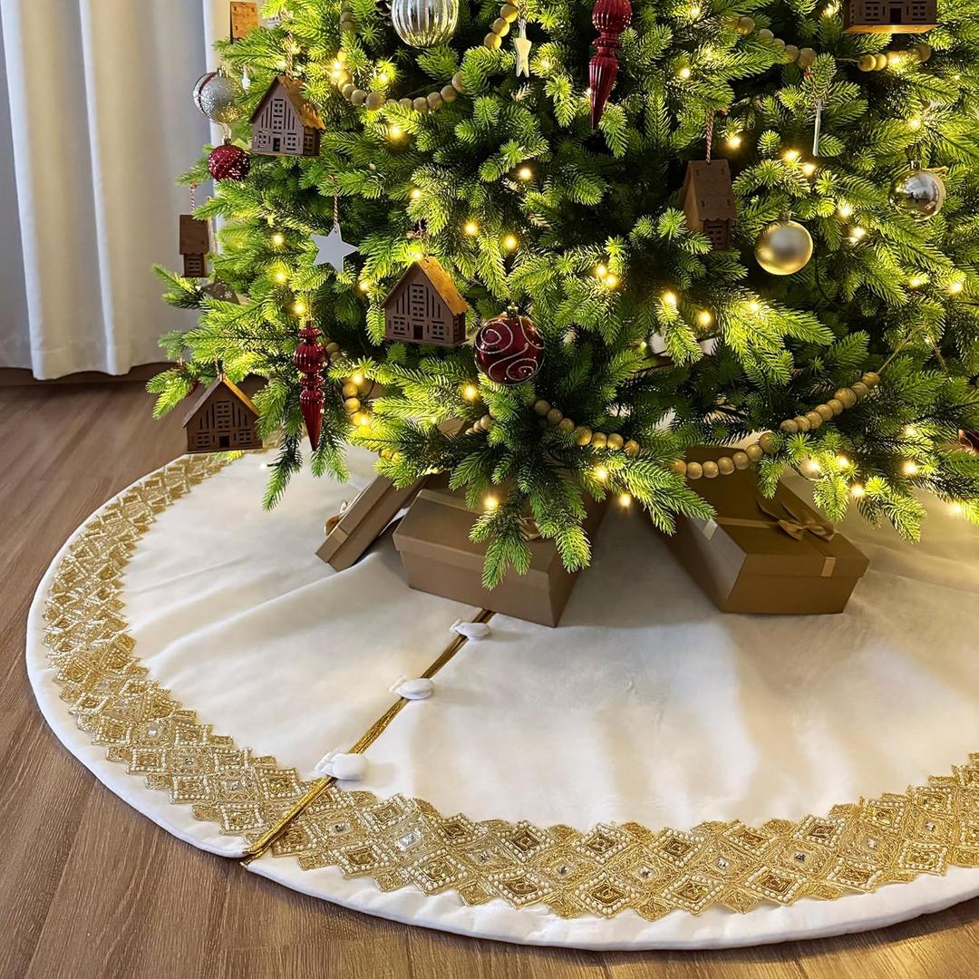 Starry Dynamo 72-Inch Venetian Gilded Velvet Christmas Tree Skirt with Gold Embellished Border, Foam-Padded, Button Closure, Ivory