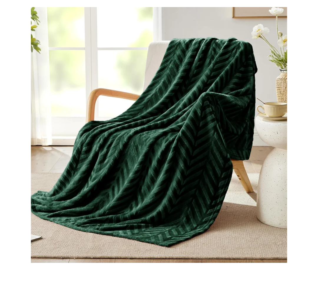 Whale Flotilla Flannel Fleece Throw Blanket for Couch Sofa Bed, Lightweight Breathable Soft Throws Plush Fluffy Chevron Design Decorative Blankets for All Season, 50x60 Inch, Emerald Green