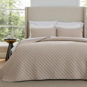 Bedsure Quilts Queen Size - Lightweight Bedspreads Queen Size with Classic Honeycomb Quilting, Soft Quilt Bedding Set, Taupe Comforter Set Coverlet for All Seasons with 2 Pillow Shams (90" x 96")