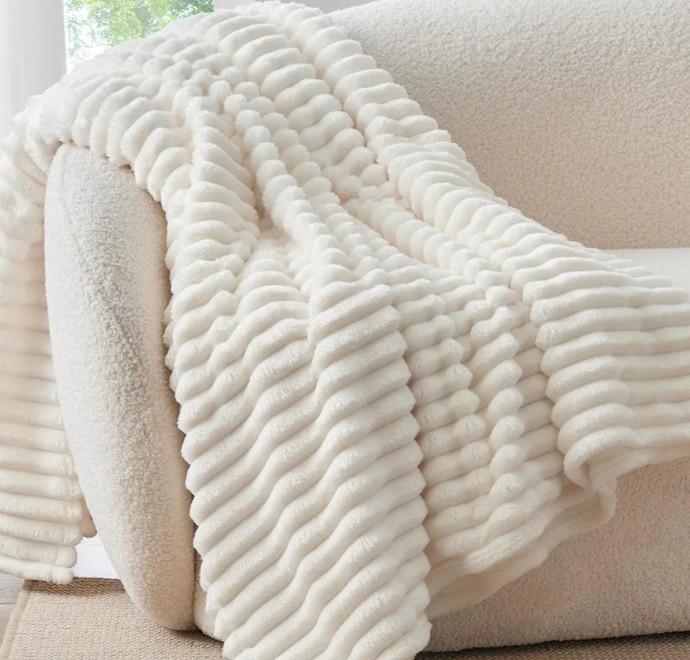 BEDELITE Fleece Throw Blanket for Couch - 300GSM Soft & Warm Fluffy Cream White Blanket, Decorative and Giftable Striped Blankets for Women, Men, 50"x60"