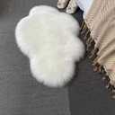 ZuTKekon Faux Fur Sheepskin Small Area Rugs Fluffy Seat Pad Cloud Shape Carpets, Luxurious Wool Foot Mats 24x35 Inches Plush Home Decor Rug for Bedroom Living Kids Room Gaming Nursery (White)
