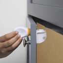 Safety 1st Adhesive Magnetic Lock System, 8 Locks And 2 Keys