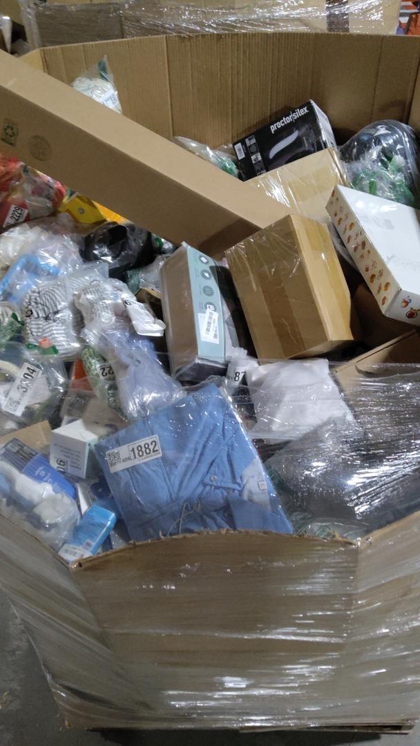 Pallet of Salvage Items