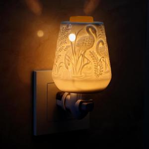 STAR MOON Candle Warmer Wax Melt Warmer Wax Warmer for Scented Wax Night Light Plug in with One More Bulb Home Fragrance Home Decor Wall Decor Flamingo Bas-Relief Craft