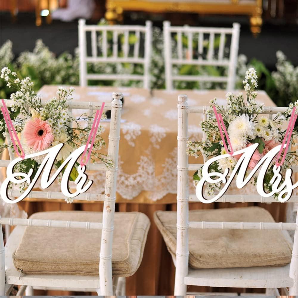 1Pair Mr and Mrs Chair Signs Wooden Bride and Groom Signs Decoration Chair Back Hanging Pendant with Ribbon Wedding Hanging Sign for Celebration Proposal Anniversary Party Valentine Day White 