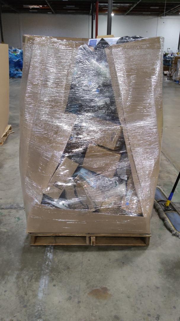 Pallet of Salvage Items 