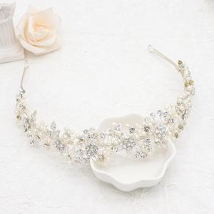 Oriamour Wedding Headbands Bridal Pearl and Crystal Floral Hair Accessories Bridal Headpieces For Bride Women Party Prom (Silver, 18'')
