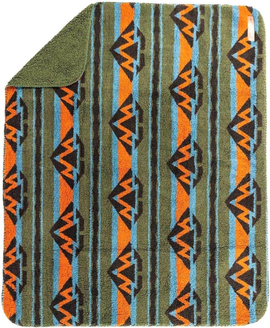 Wilderdog Sherpa Fleece Waterproof Dog Blanket - 50" x 40" - Olive