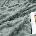 TOONOW Faux Fur Luxury Throw Blanket,Double Side Soft Fluffy Shaggy Fuzzy Blanket for Couch Sofa Bed (Glacier Gray, Throw)
