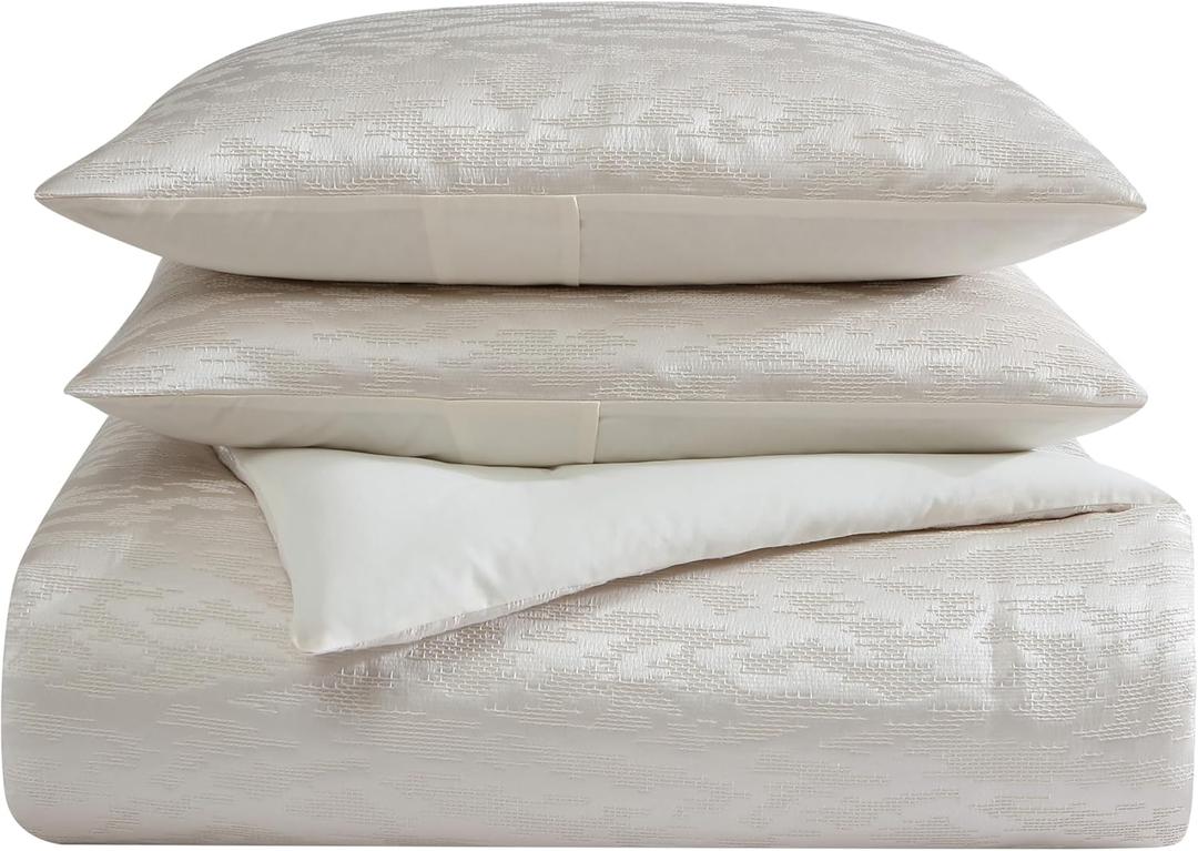 Vera Wang - King Comforter Set, Luxury Bedding Set with Matching Shams, Chic Room Essentials (Illusion Ivory, King)