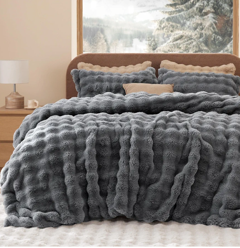 Bedsure Luxurious Faux Fur Duvet Cover Queen Size Set - Ultra Soft & Fluffy & Cozy & Warm - Elegant Shaggy Bubble Design Bedding with Duvet Cover and Pillow Shams, Grey