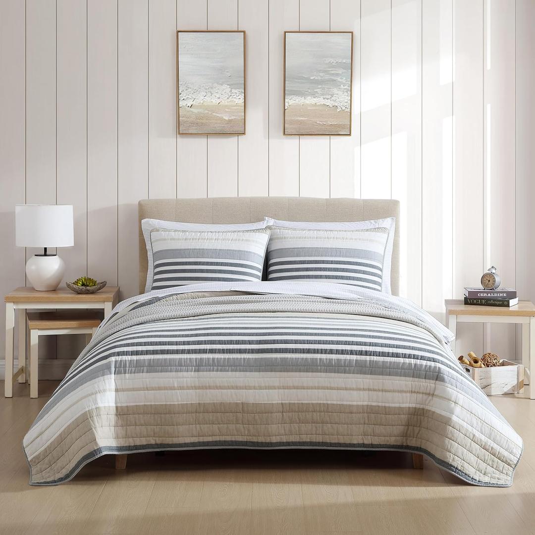 Nautica - King Quilt Set, Reversible Cotton Bedding with Matching Shams, Modern Home Decor for All Seasons (Dover Beige, King)
