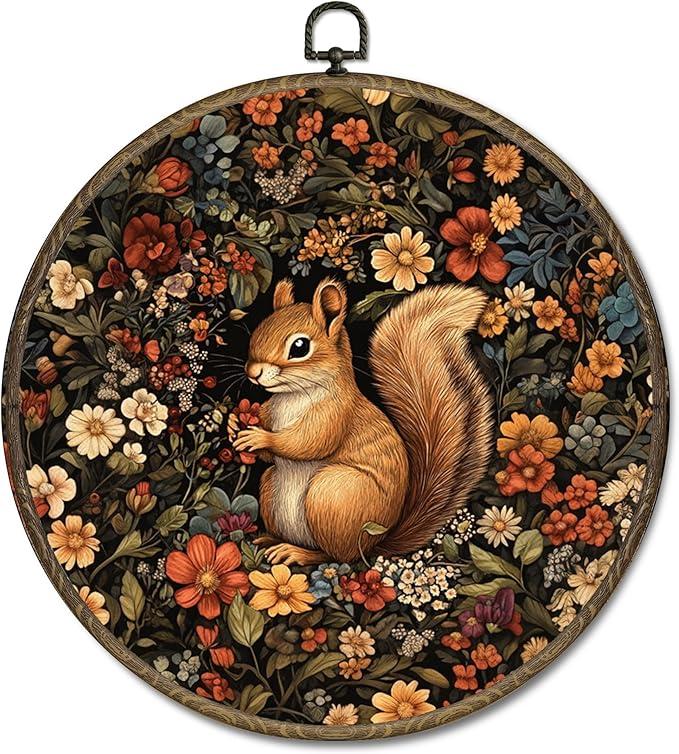 OINDADE Cottagecore Squirrel Round Wall Art Decor, Vintage Retro Squirrel Cabin Wall Art Hanging Decor, Vintage Botanical Forest Animal Framed Canvas Artwork for Living Room Cabin Home, 10x10in