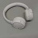 JBL Tune 520BT - Wireless On-Ear Headphones, Up to 57H Battery Life and Speed Charge, Lightweight, Comfortable and Foldable Design, Hands-Free Calls with Voice Aware (White)