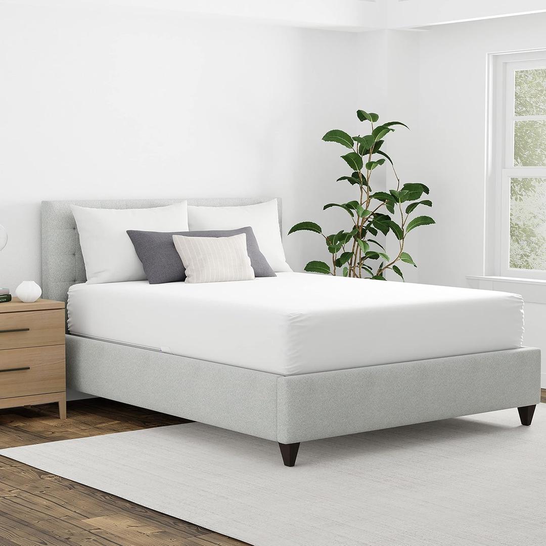 AllerEase Maximum Allergy Mattress Protector, Queen Size (White)