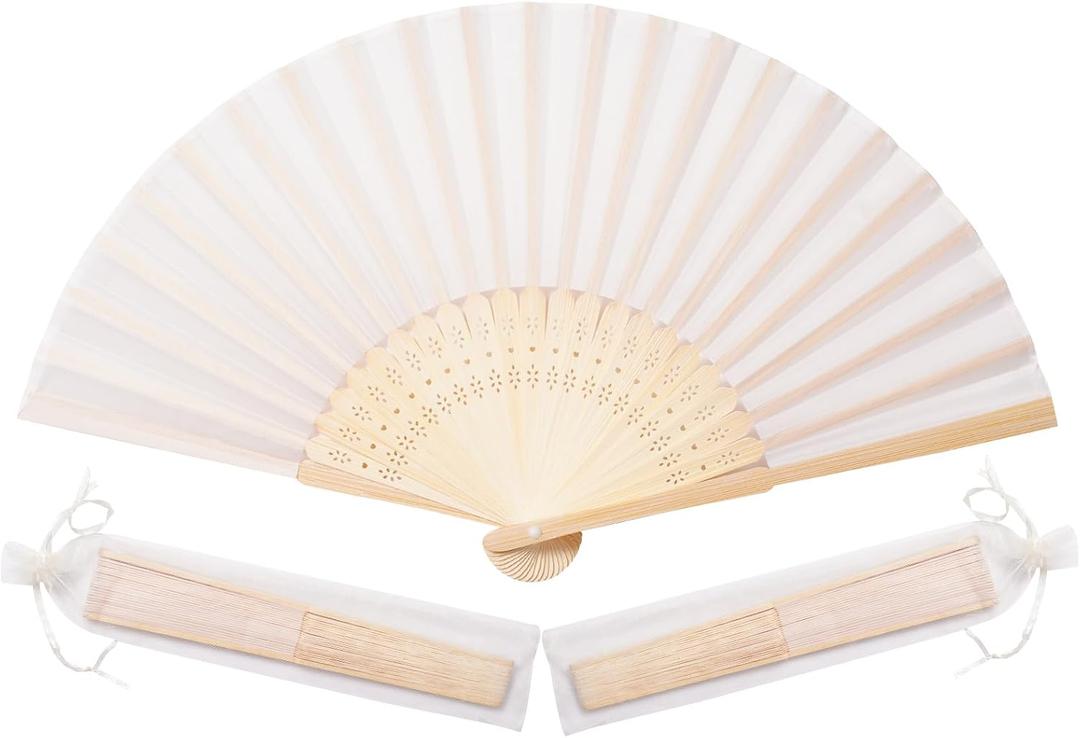 50pcs Cream-Coloured Imitated Silk Fabric Bamboo Folded Hand Fan Bridal Dancing Props Church Wedding Party Favors with Organza Bags