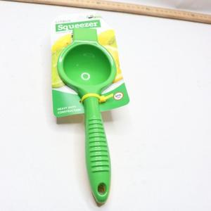 Metal 2-in-1 Lemon Squeezer - Heavy-Duty Hand Juicer for Lemons, Limes & Oranges - Manual Citrus Juicer & Zester - Durable, Easy-to-Clean Lemon Juicer Squeezer - Must-Have Kitchen Gadget 2025