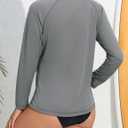Halcurt Women's Long Sleeve Rash Guard Swim Shirt with Built in Bra Lightweight UPF50+ Quick Dry Swimsuit Top (Gray, M)