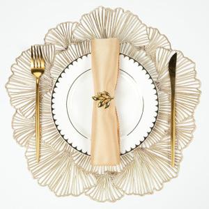 Round Placemats Set of 8 Hollow Out Vinyl Plastic Dinning Table Placemats for Kitchen Table Decor Wedding Accent Centerpiece (Gold2)